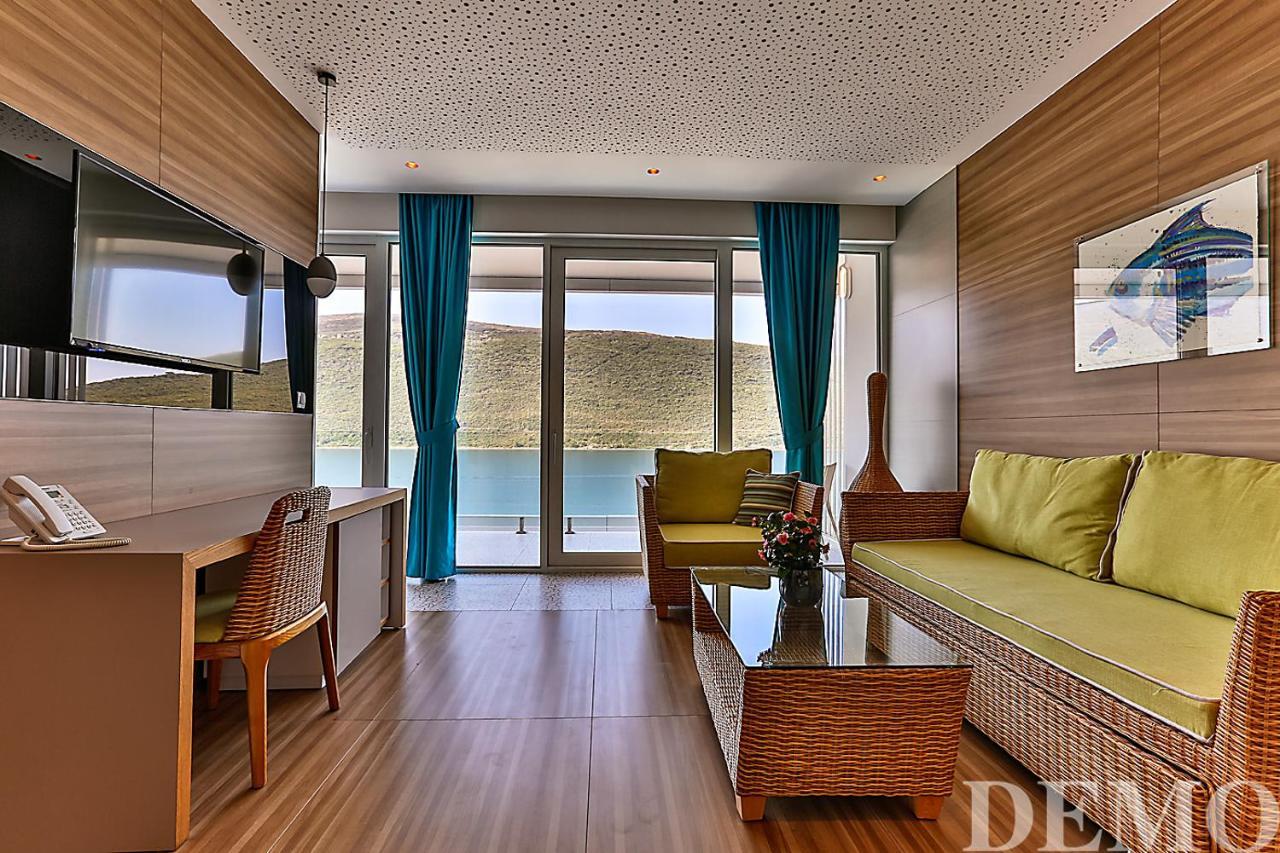 Carine Hotel Kumbor Herceg Novi Luaran gambar